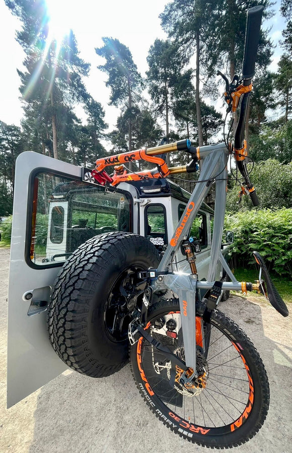 Defender 90 1up Rear door bike storage