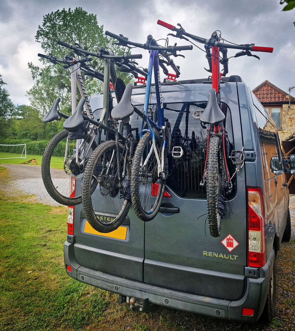 4up Bike-Hook van door bike rack