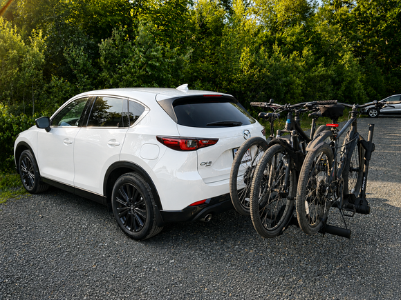 3 bike rack white car